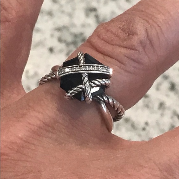 David Yurman Black Onyx bypass ring with Diamond accent. - Picture 2 of 7